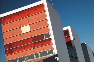 Fachadas e imagen exterior para empresas en Almeria. Aluminio y PVC 3