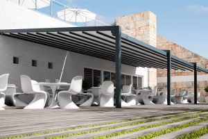 Soluciones solares en exterior para empresas en Almeria. Aluminio y PVC 7